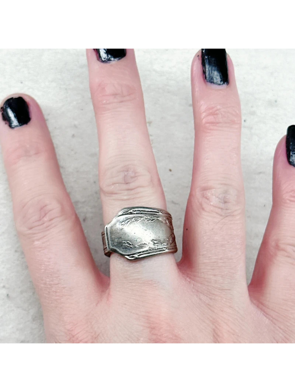 377u. Handmade Spoon Ring 7.5